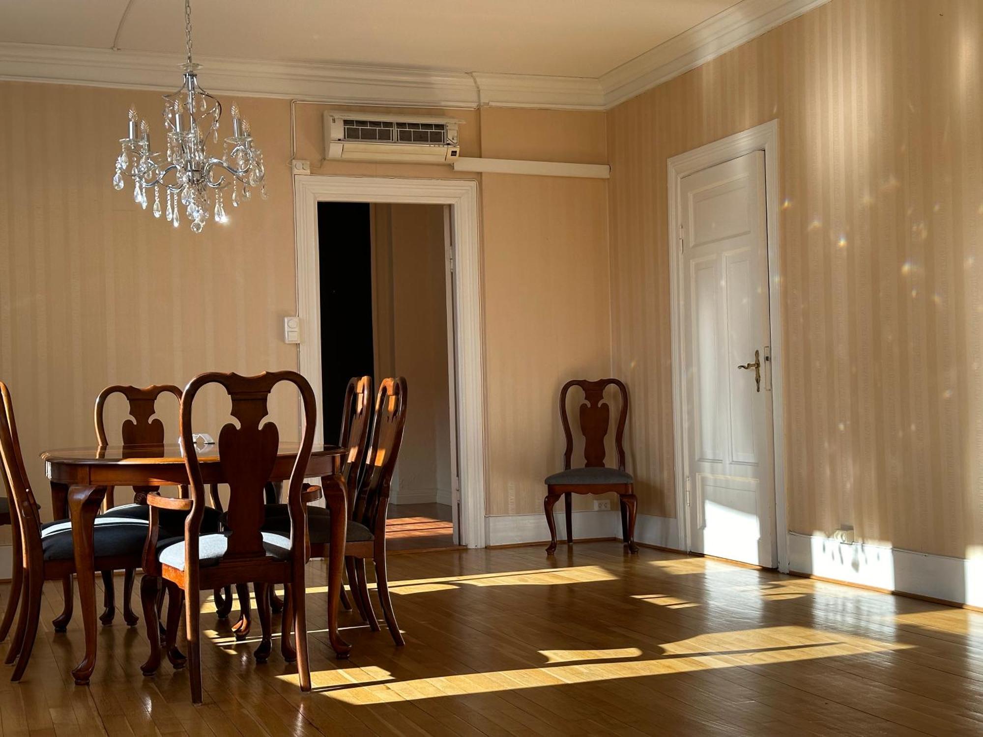 Stylish Big Jugend Art Nouveau Apartment With Balcony Heart Of Ålesund Eksteriør billede